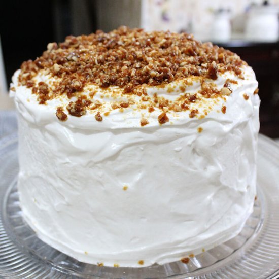 Almond praline vanilla cake