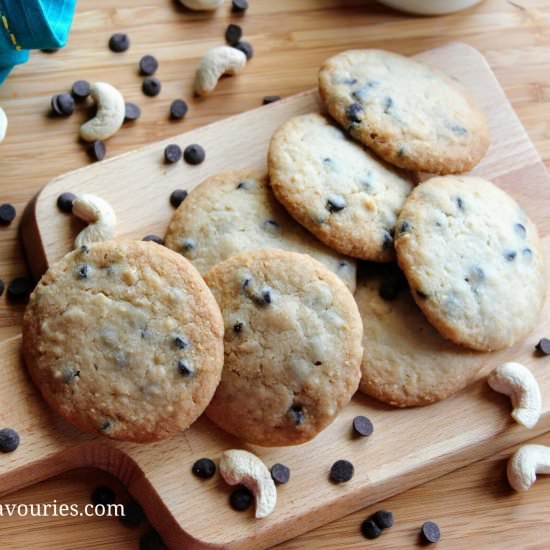 Chocolate Chip and Cashew Cookies