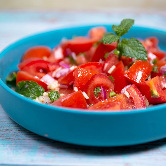 SUMMER TOMATO SALAD