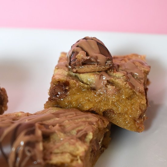 Kinder Bueno Blondies