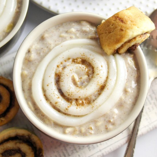 Cinnamon Roll Overnight Oats