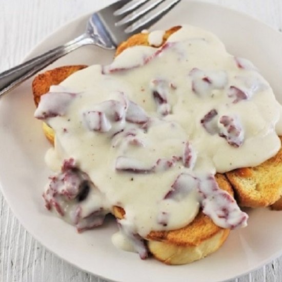 creamed chipped beef on toast