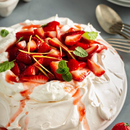 Pavlova With Strawberries