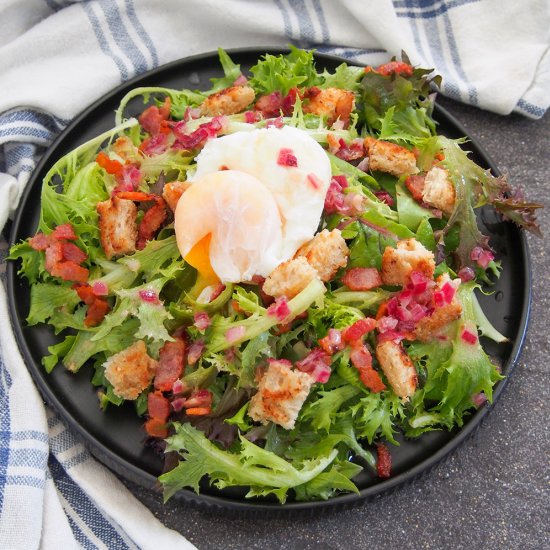 Lyonnaise salad