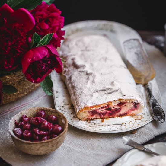 Sour cherries strudel