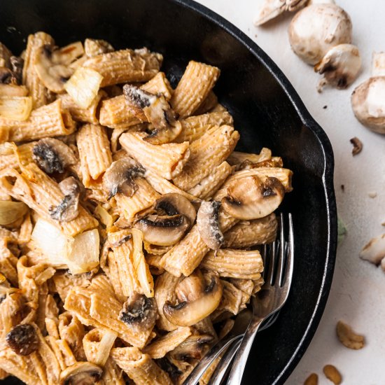 Caramelized Onion & Mushroom Pasta