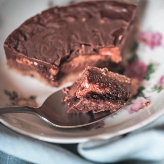 Chocolate Peanut Butter No-Bake Pie