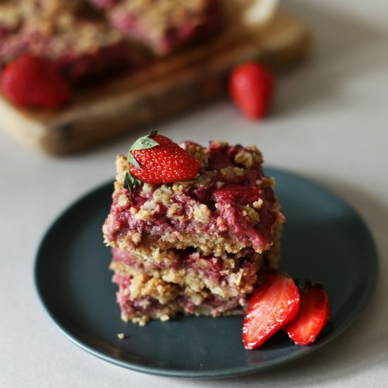 Strawberry Crumble Bars