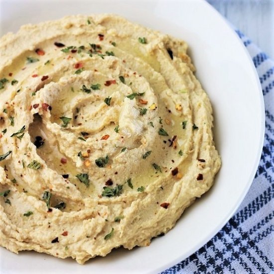 homemade hummus