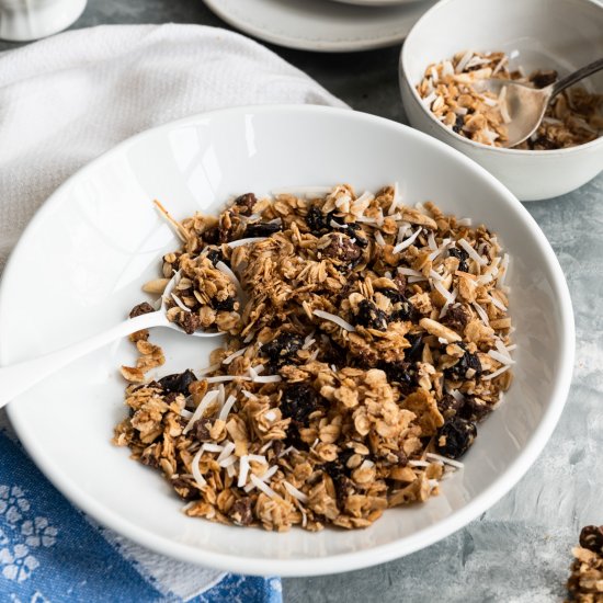 Chunky Vanilla Granola