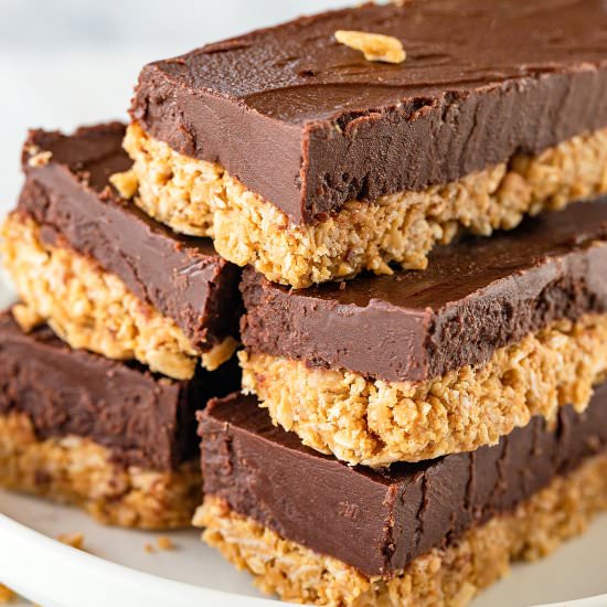 Peanut Butter Chocolate Oat Bars