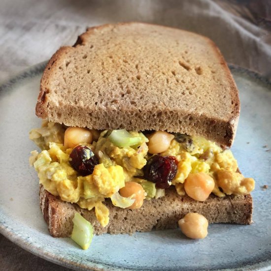 Vegan Curry Chickpea Salad