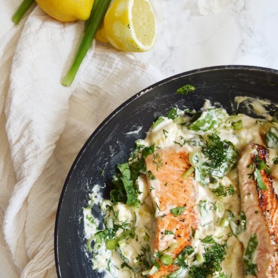 Salmon in cashews cream