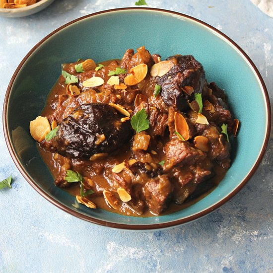 Almonds & plums beef tajine