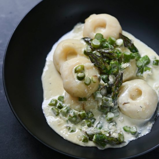 Potato Dumplings with Asparagus