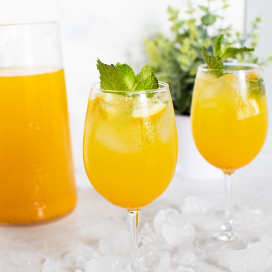 PINEAPPLE GINGER TURMERIC LEMONADE