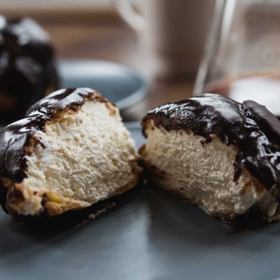 Bossche Bollen: Dutch Profiteroles