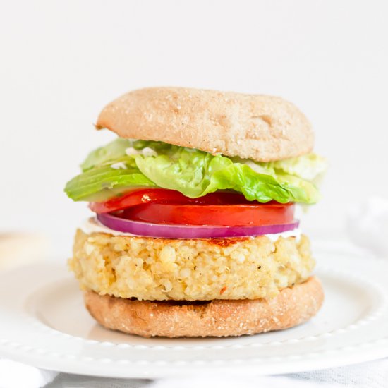 CAULIFLOWER WHITE BEAN BURGERS