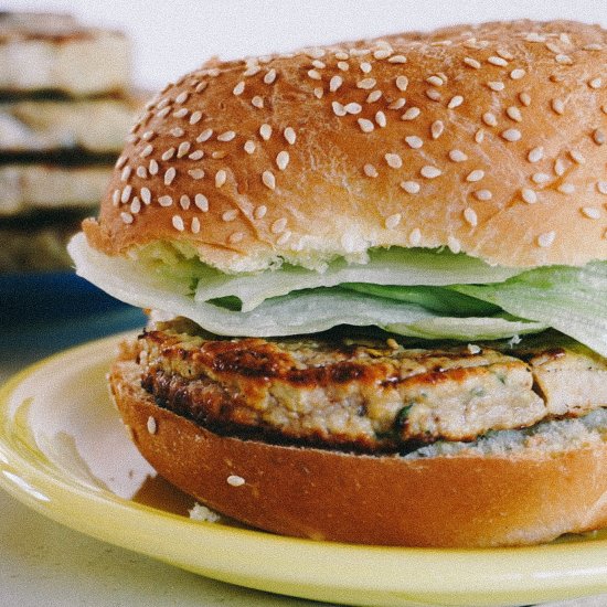 Juicy Homemade Turkey Burgers