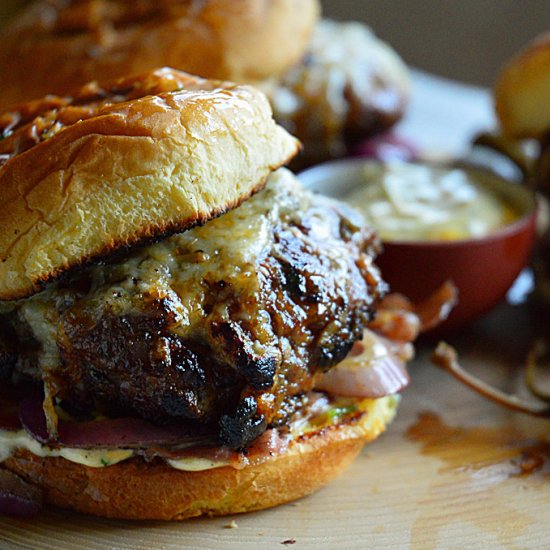 Spanish Garlic Pork Burgers