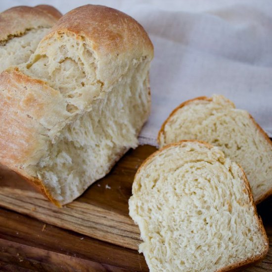 Japanese Milk Bread (牛奶麵包）