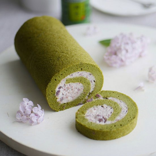 Matcha Cake Roll w/ Adzuki Cream