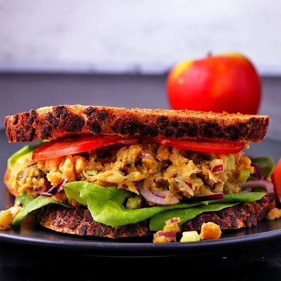 Chickpea salad sandwich