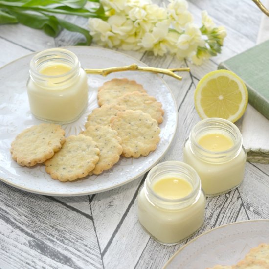 Lemon Posset with Lemon Cookies