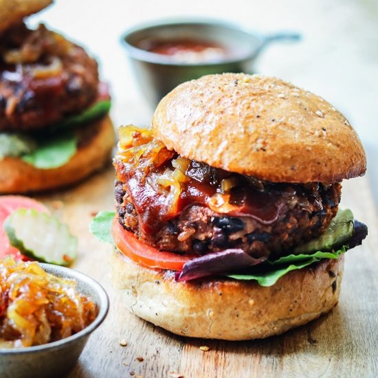 vegan bbq bean burgers