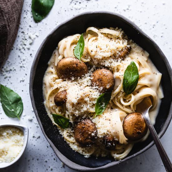 Basil Mushrooms Linguine