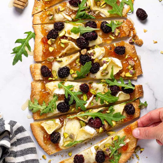 BRIE & BLACKBERRY FLATBREAD PIZZA