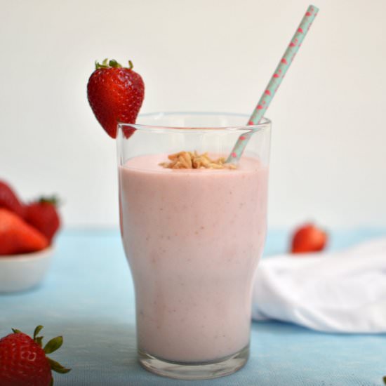 Healthy Strawberry Smoothie