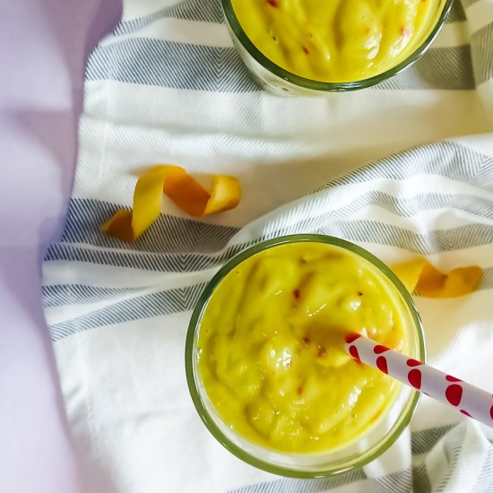 easy 3 ingredient mango smoothie