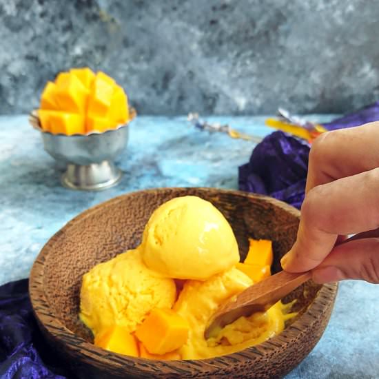 Eggless Mango Ice Cream