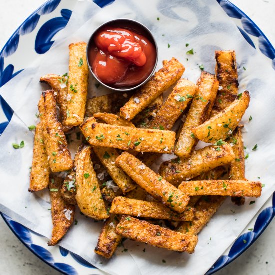 Crispy Baked Jicama Fries