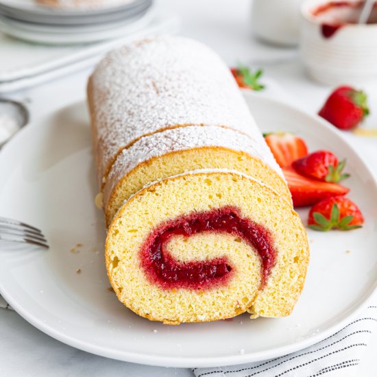 Strawberry Swiss Roll Cake