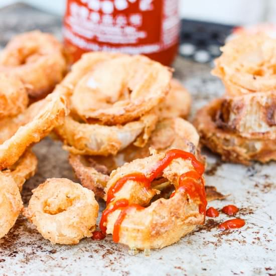 Honey + Sriracha Onion Rings