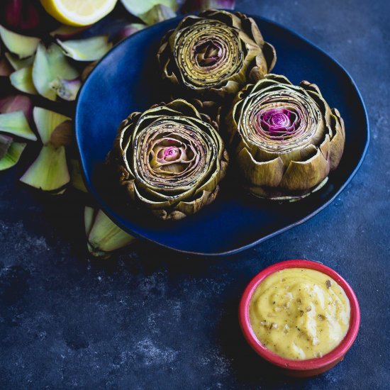 Artichokes with Roast Garlic Dip