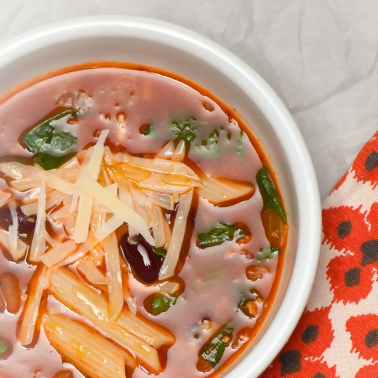 Spicy Spinach, Bean and Pasta Soup