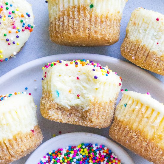 Funfetti Dunkaroo Cheesecake Bites