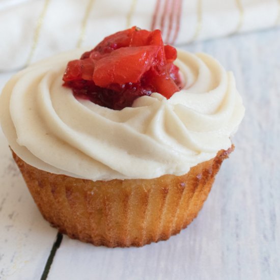 strawberry shortcake cupcakes