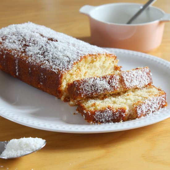 Coconut pound cake