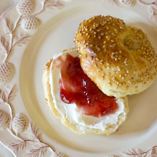 Easy Toasted Sesame Bagel Recipe