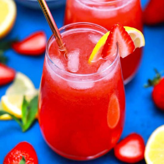 Sparkling Strawberry Lemonade