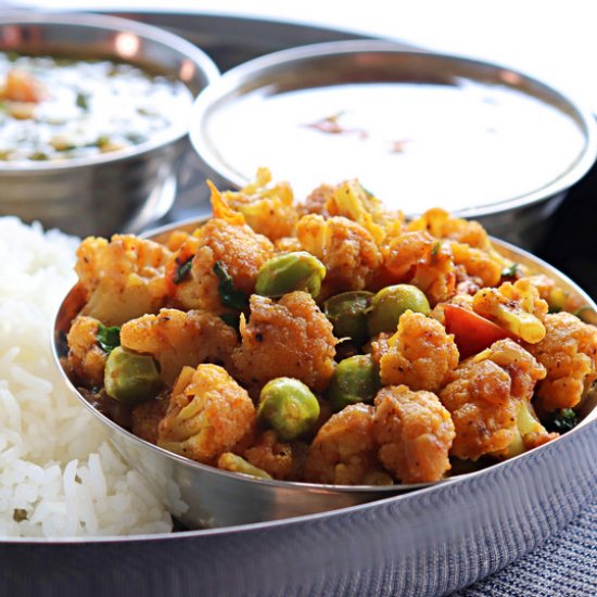 Cauliflower Peas Curry