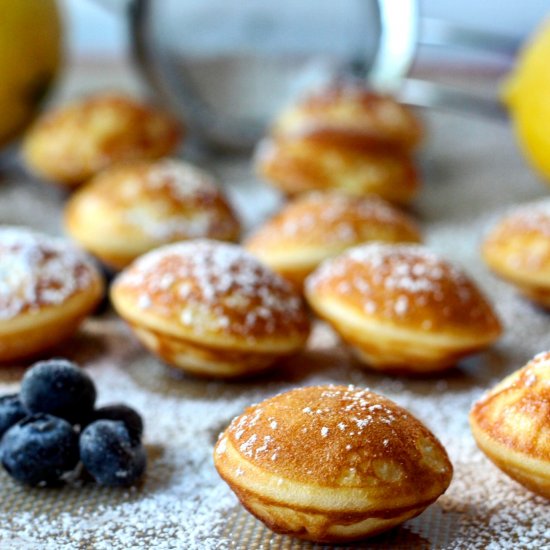 Dutch Mini Pancakes (Poffertjes)