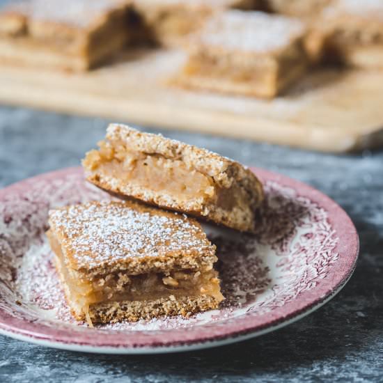 Whole wheat apple pie