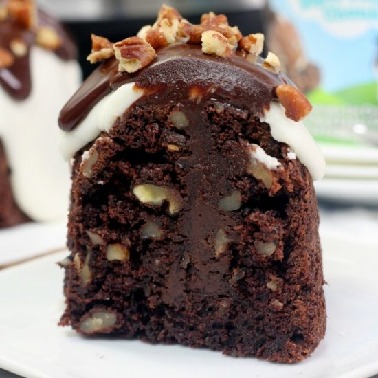 New York Fudge Chunk Cake