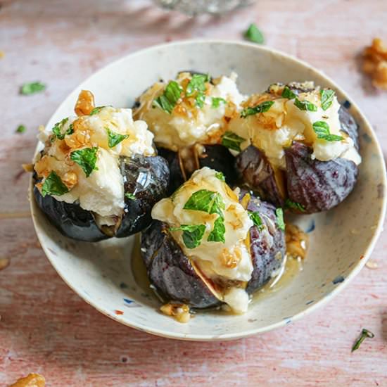 Honeyed Figs with Ricotta Cheese