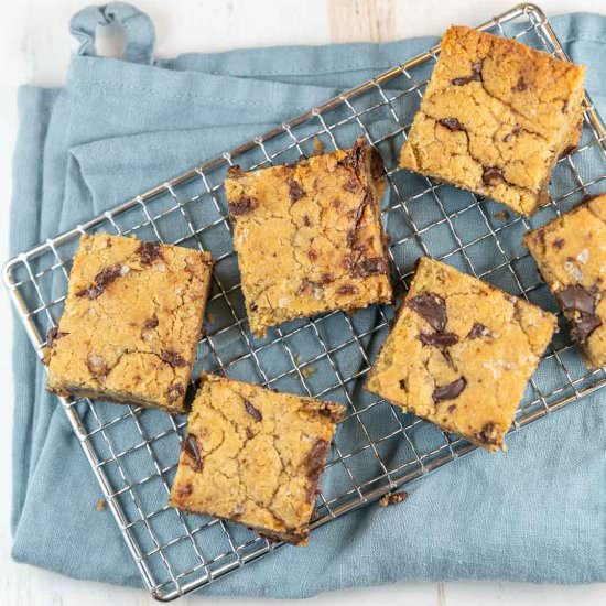 Chocolate Chip Tahini Blondies